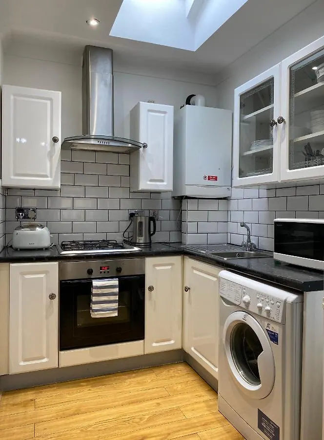 London Apartments Shoreditch Two 0*,